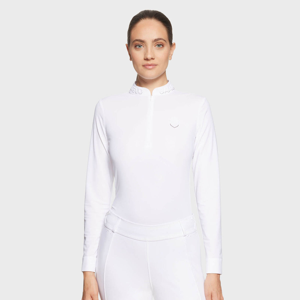 Turniershirt Damen Paloma LS HW 2024 Funktionsshirt, White Mesh, an Frau getragen.