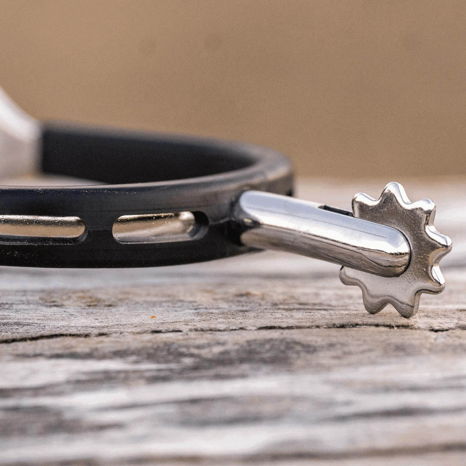 Sporen Ultra Fit Extra Grip 40 mm abgerundet mit Sonnenrad