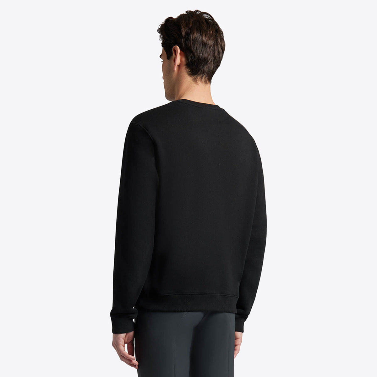 Cavalleria Toscana Pullover Herren Cotton Crew Neck Sweatshirt HW 2024, Schwarz, Mann trägt das Produkt von hinten.