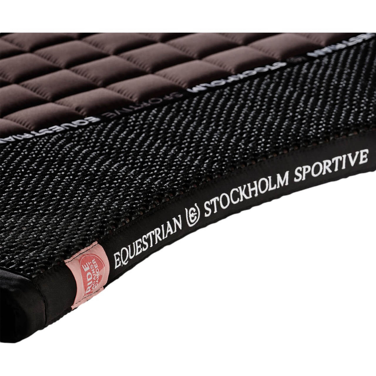 Equestrian Stockholm Schabracke Dressur Sportive Modern Mocha Dressurschabracke, Mocha, Detailaufnahme des Produkts.