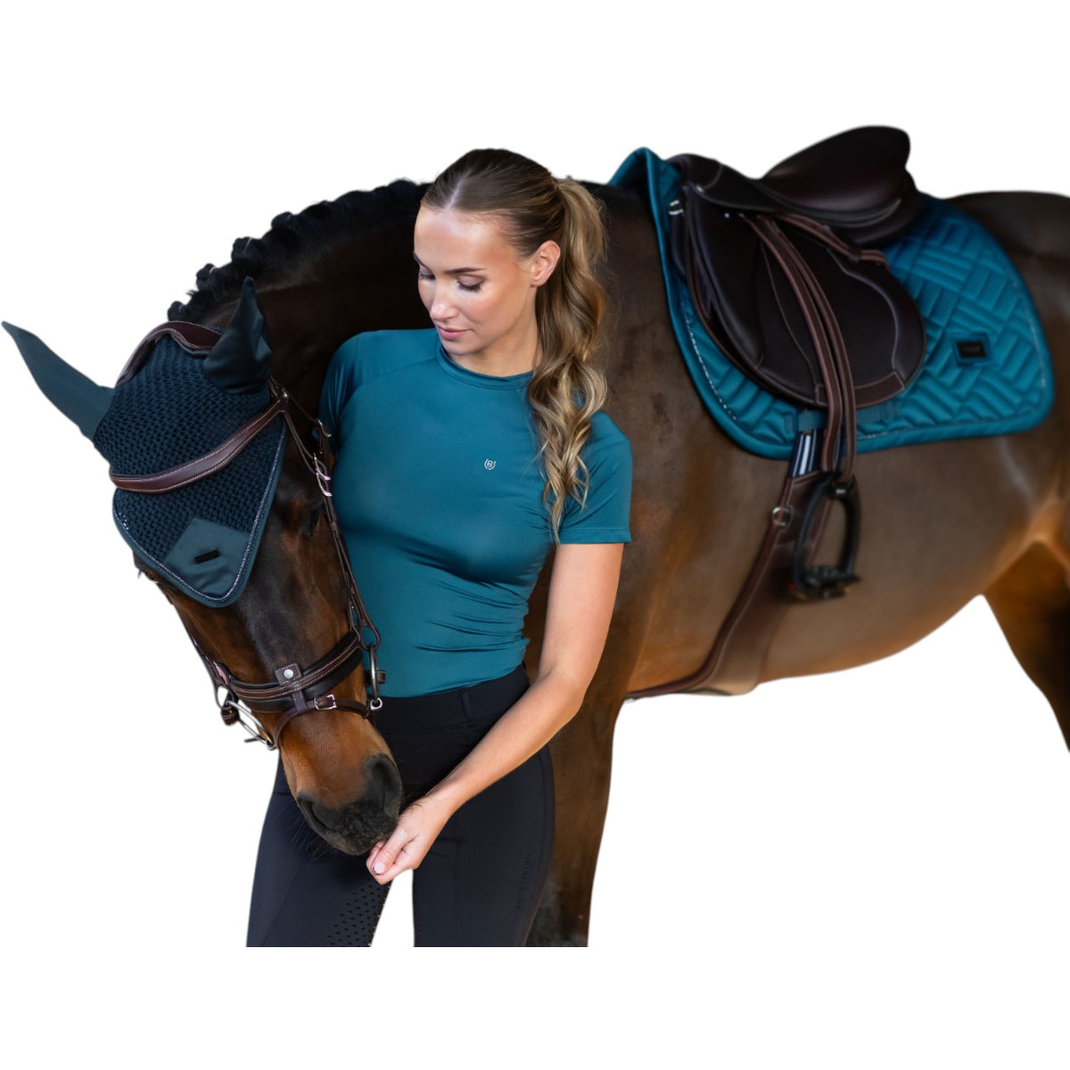 Equestrian Stockholm Fliegenhaube Modern Teal Blue Fliegenmütze, Teal Blue, an Pferd getragen.