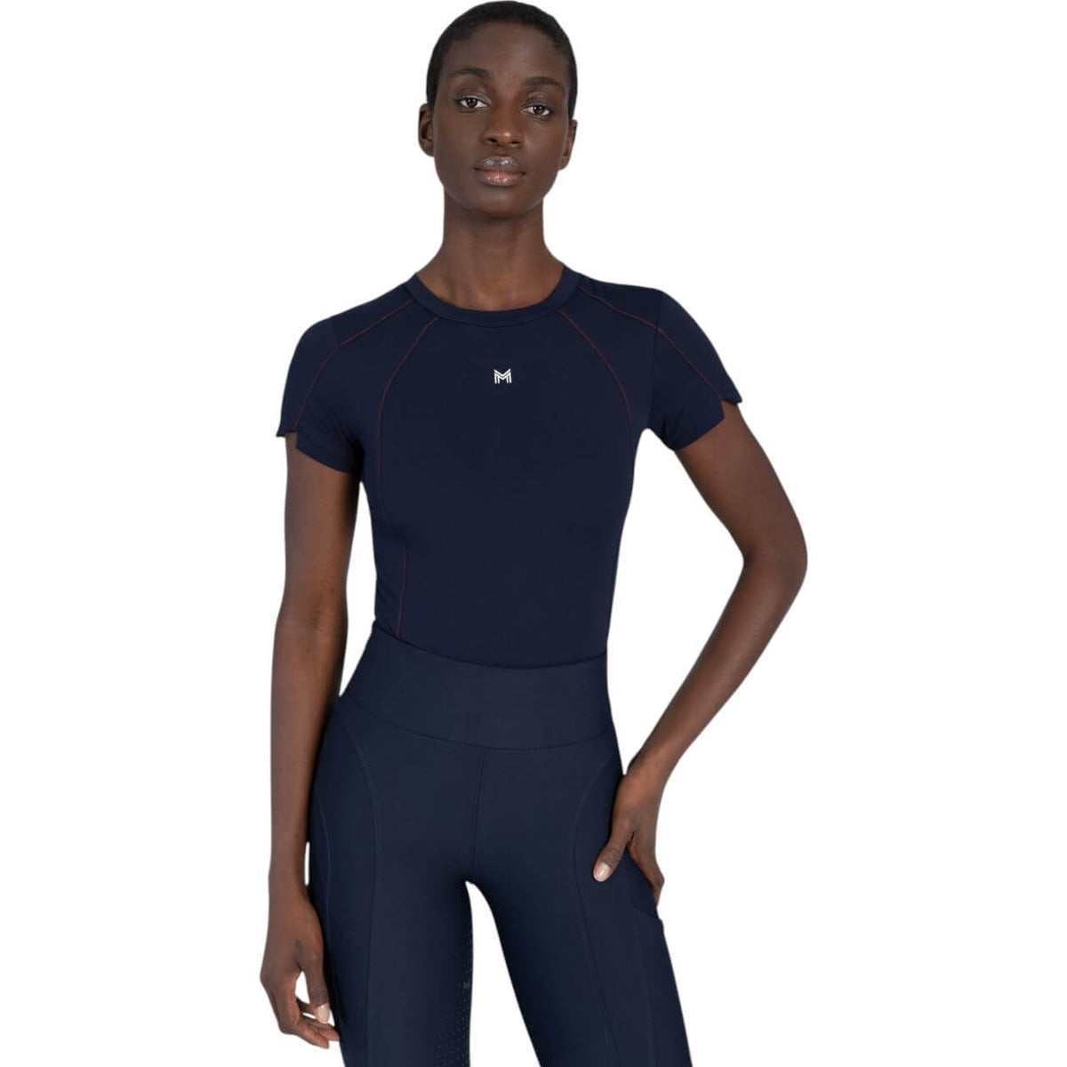 T-Shirt Damen Kova Technical Shirt, Navy/Red, an Model getragen.