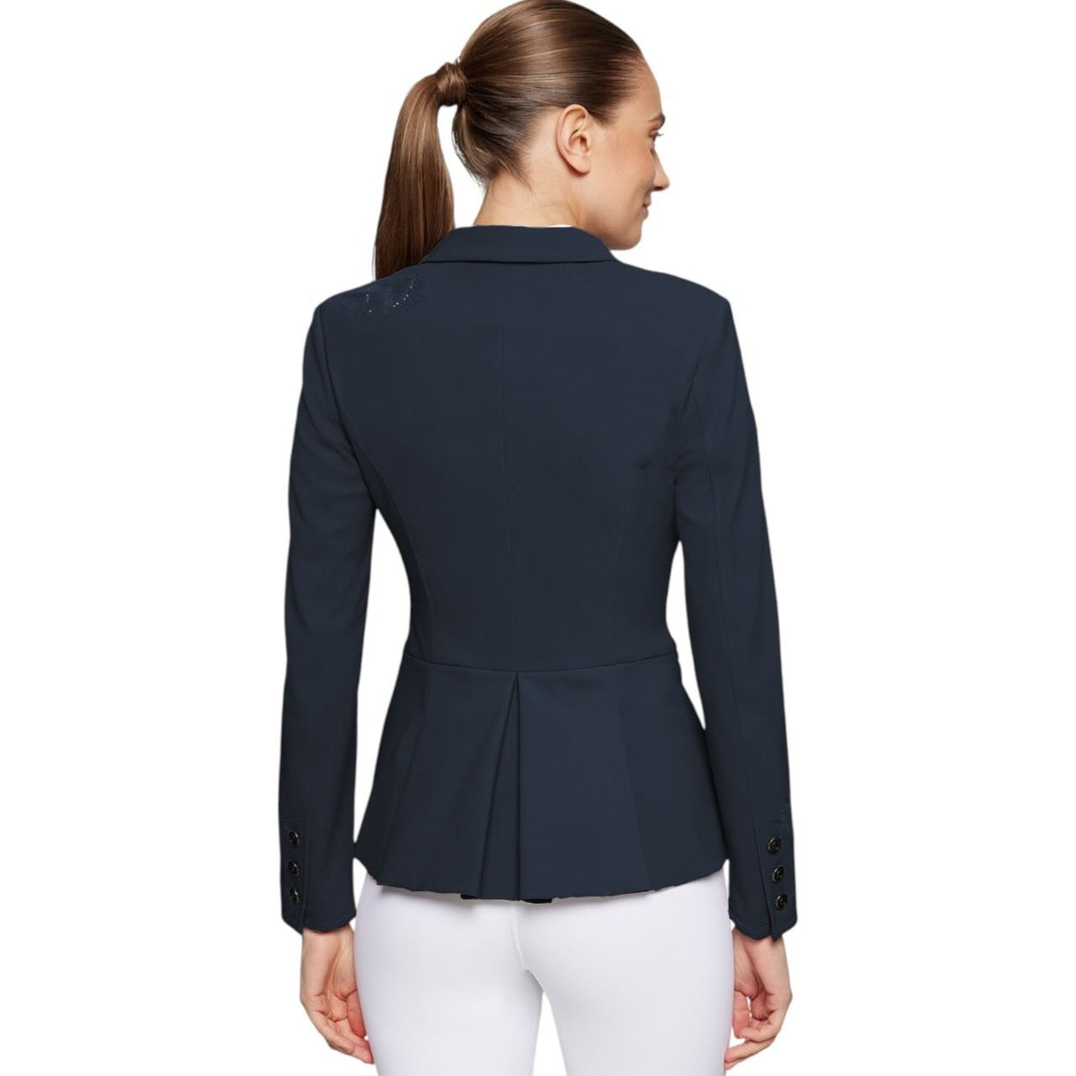 Samshield Turnierjacket Damen Victorine Crystal Ferna FS 2026 Competition Jacket, Navy, Person von hinten im Jacket.