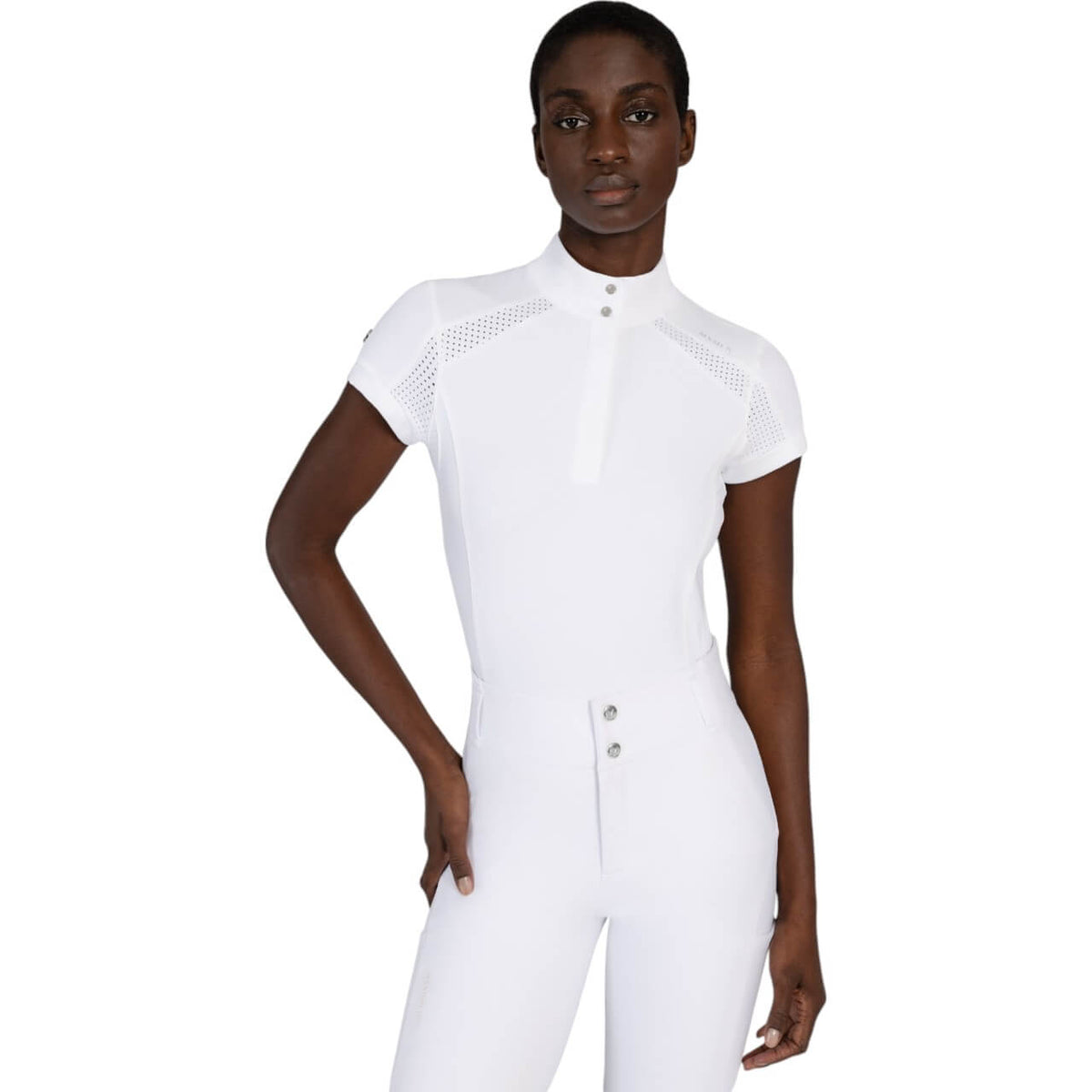Turniershirt Damen Kurzarm Aveen Competition Collection Shirt, White, an Model getragen.