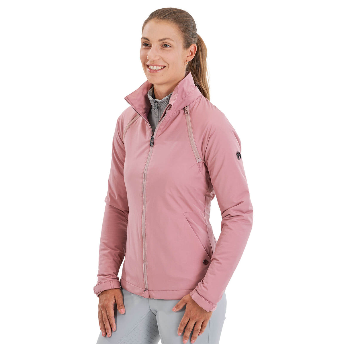Jacke Damen Maila 2 in 1, Rosa, Frau trägt die Jacke.