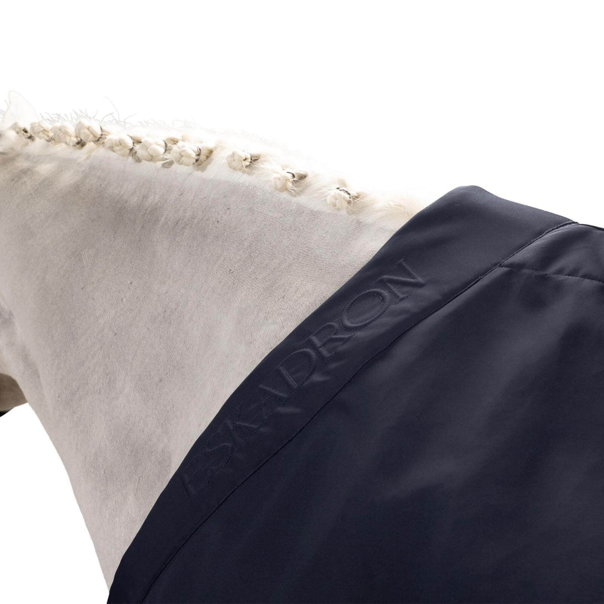 Eskadron Transportdecke Dura Summer Basics, Navy, Detailaufnahme am Pferd.