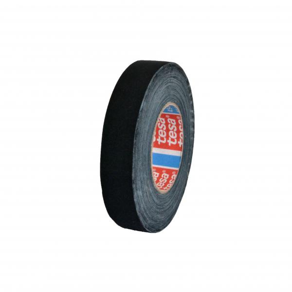 Kentucky Horsewear Tesa Tape Multifunktions-Klebeband, schwarz, Rolle einzeln auf weißem Hintergrund.