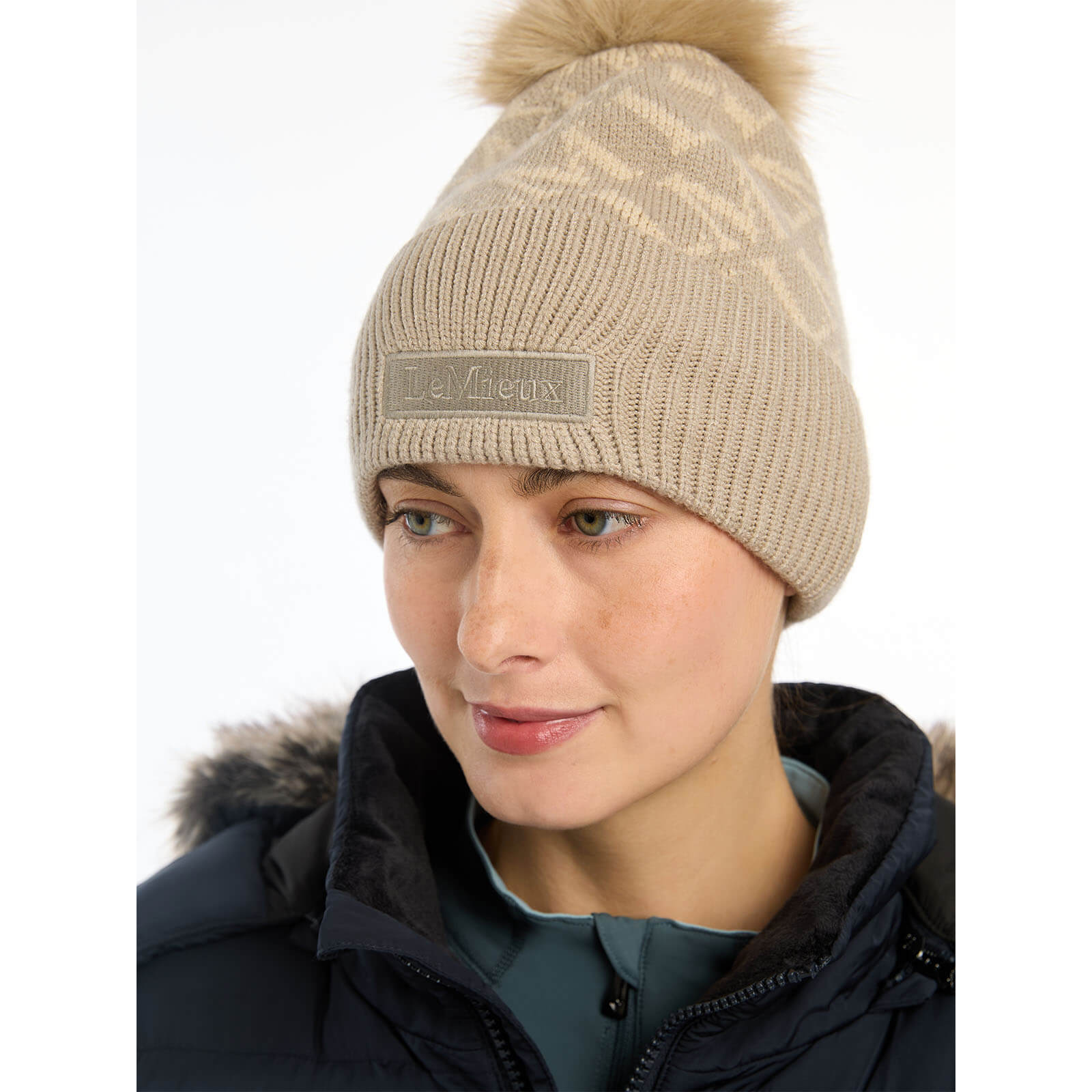 Mütze Damen LM Beanie HW 2024 Bommelmütze