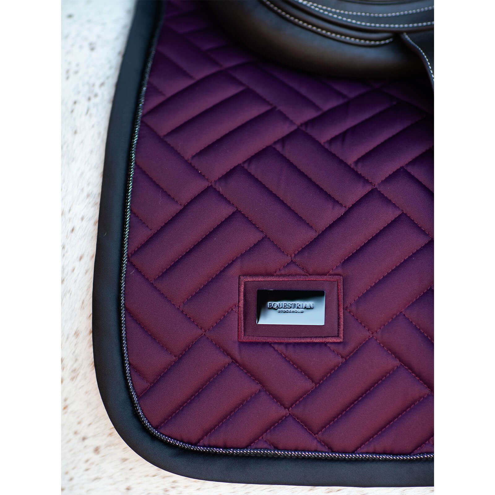 Springschabracke Jump Saddle Pad Modern Purple Night Schabracke