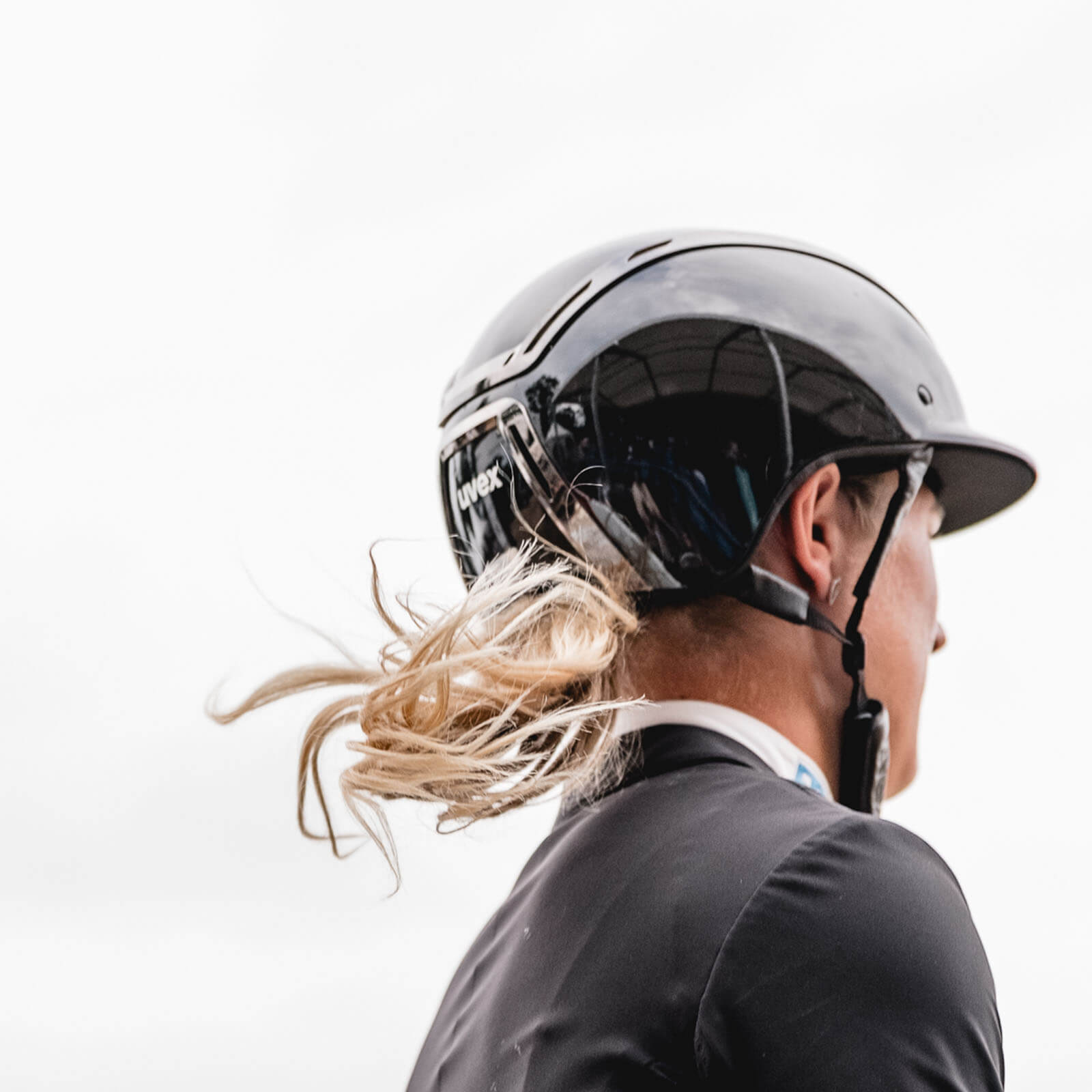 UVEX Reithelm Exxeed Shiny Chrome Helm kaufen