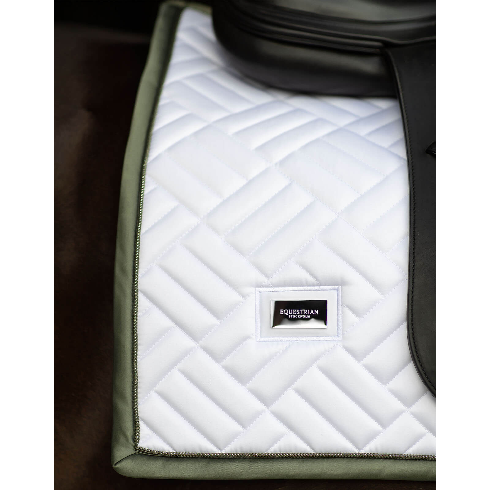 Dressurschabracke Modern White Striking Valley Schabracke Dressur