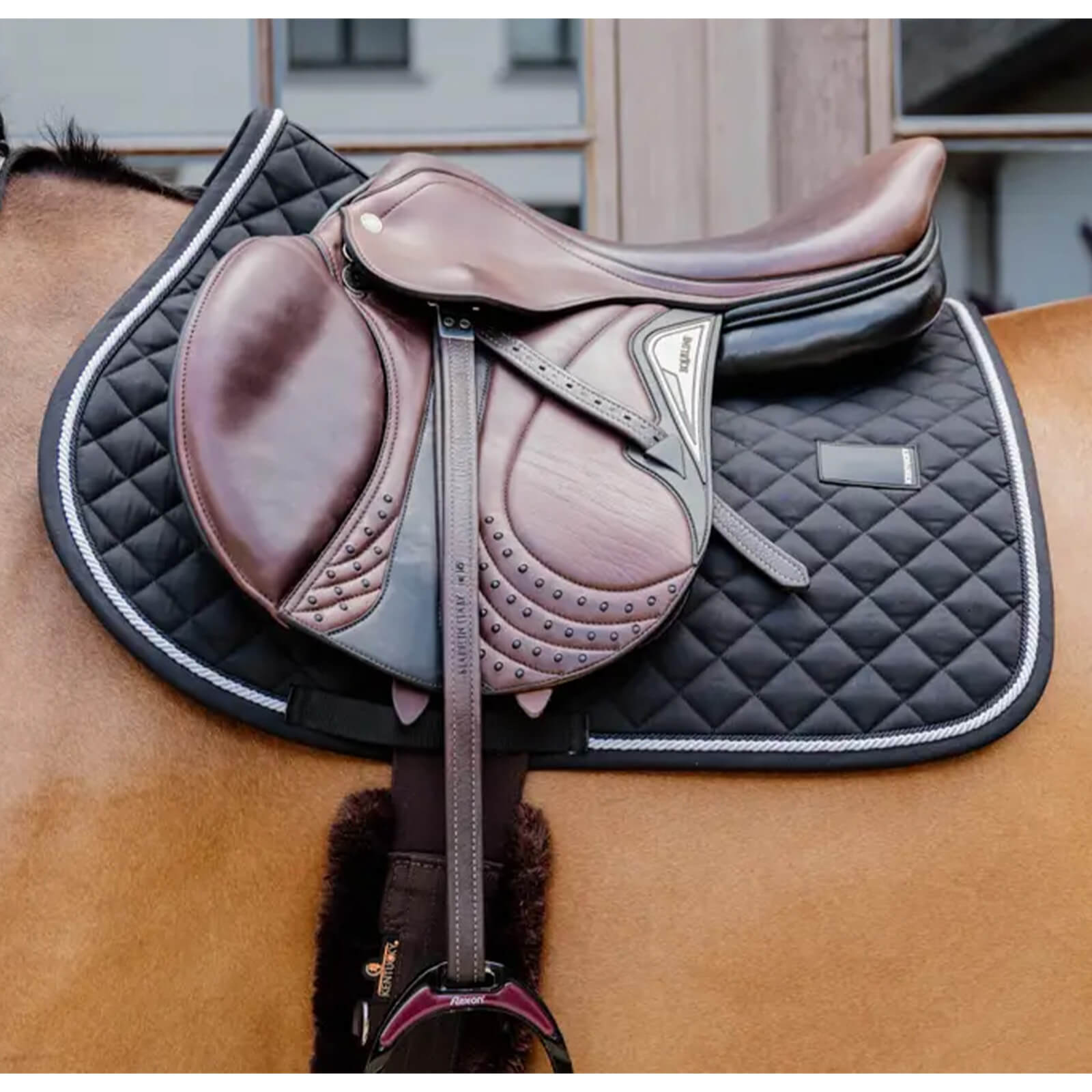 Springschabracke Saddle Pad Diamond Rope Jumping Schabracke