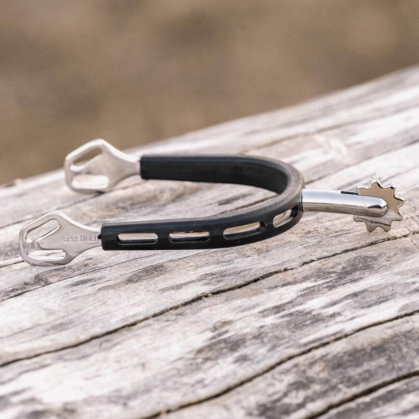 Sporen Ultra Fit Extra Grip 40 mm abgerundet mit Sonnenrad