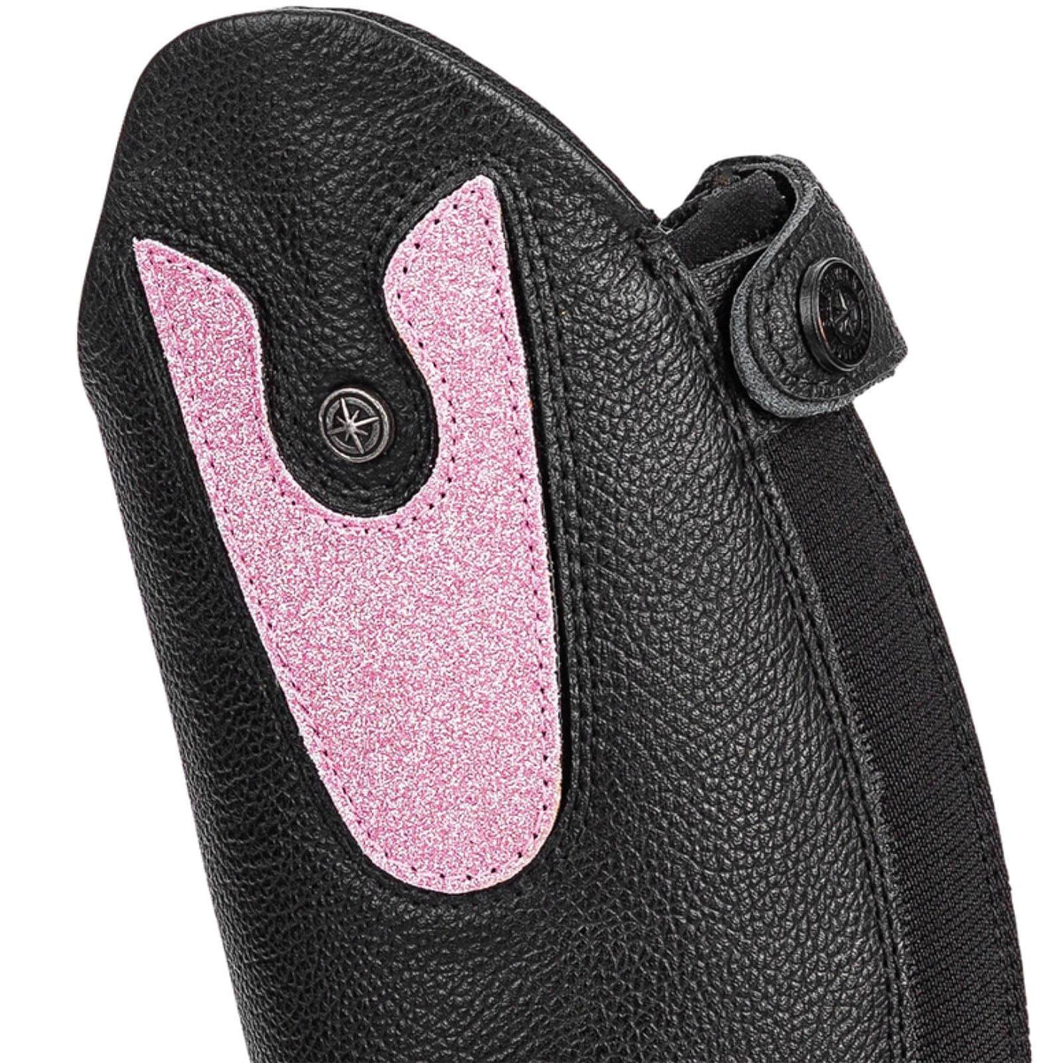 Patches Nova Kids Fun, Schwarz, Detailaufnahme am Stiefel.