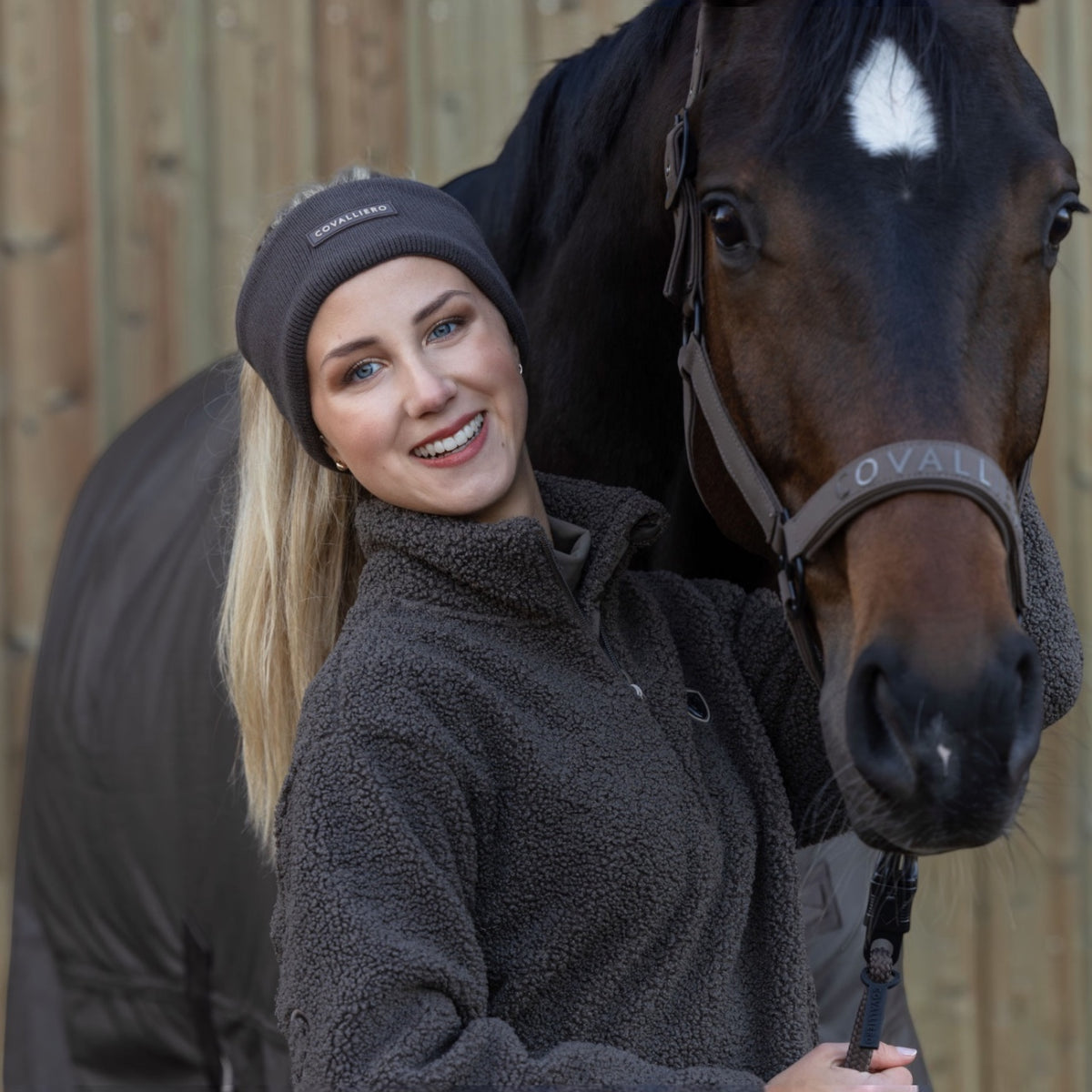 Teddy Sweater til damer Covalliero HW26 Pullover