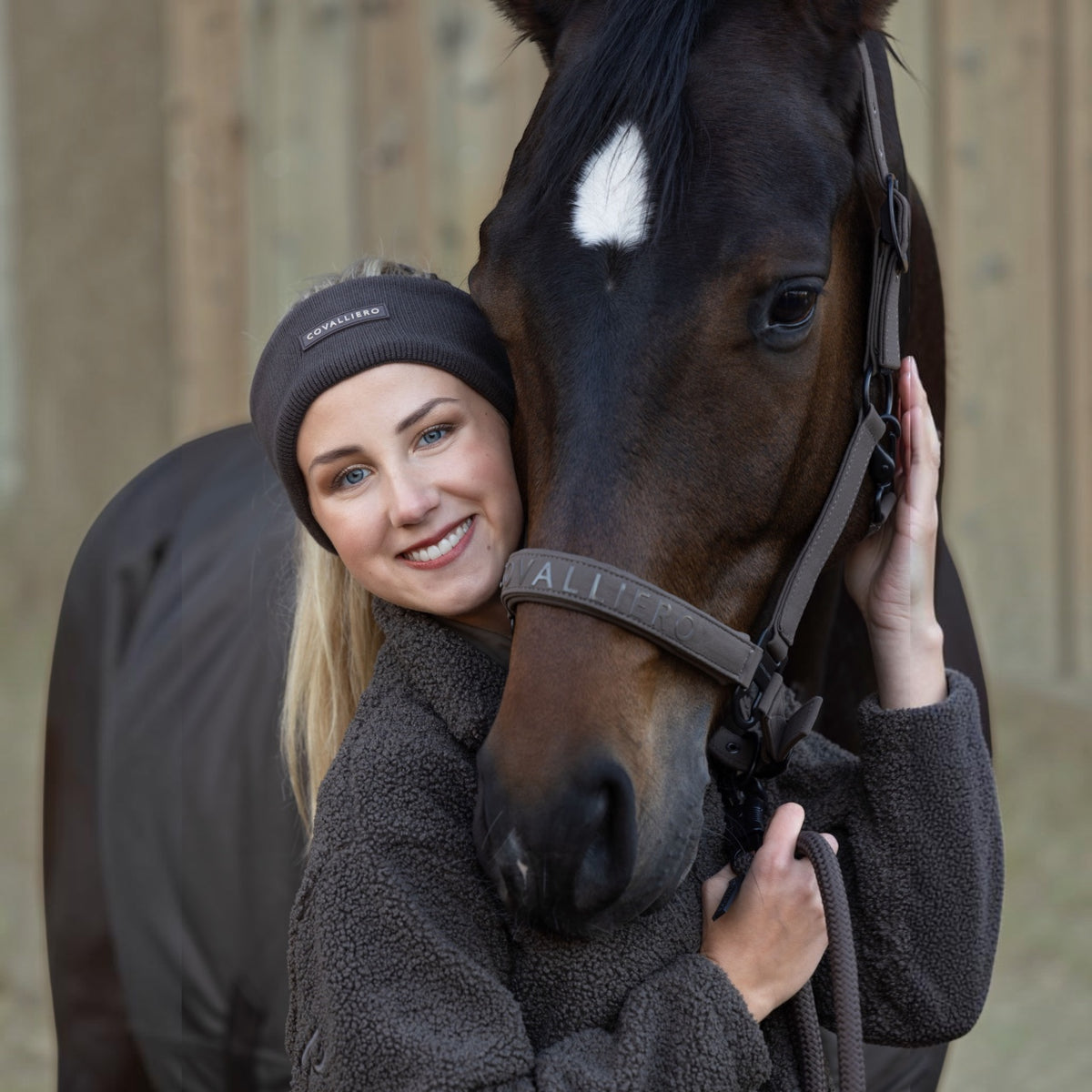 Teddy Sweater til damer Covalliero HW26 Pullover