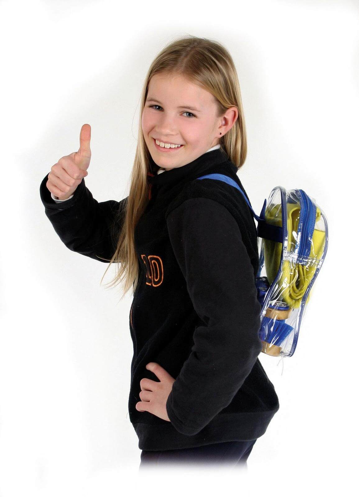 KERBL Putz-Rucksack Putztasche, Blau, Mädchen trägt den Rucksack auf dem Rücken.