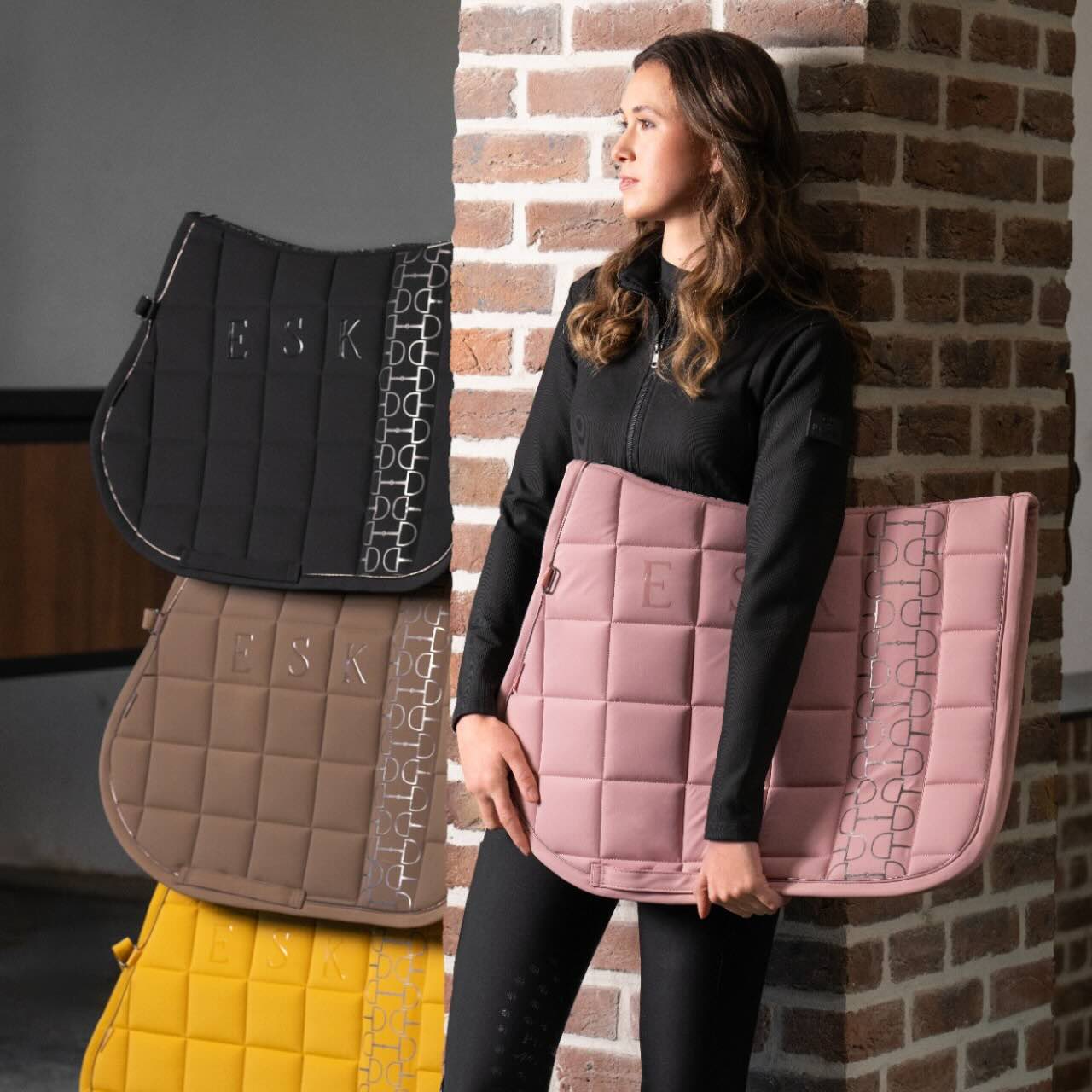 Dresssurschabracke Big Square Softshell Platinum 2025 Schabracke
