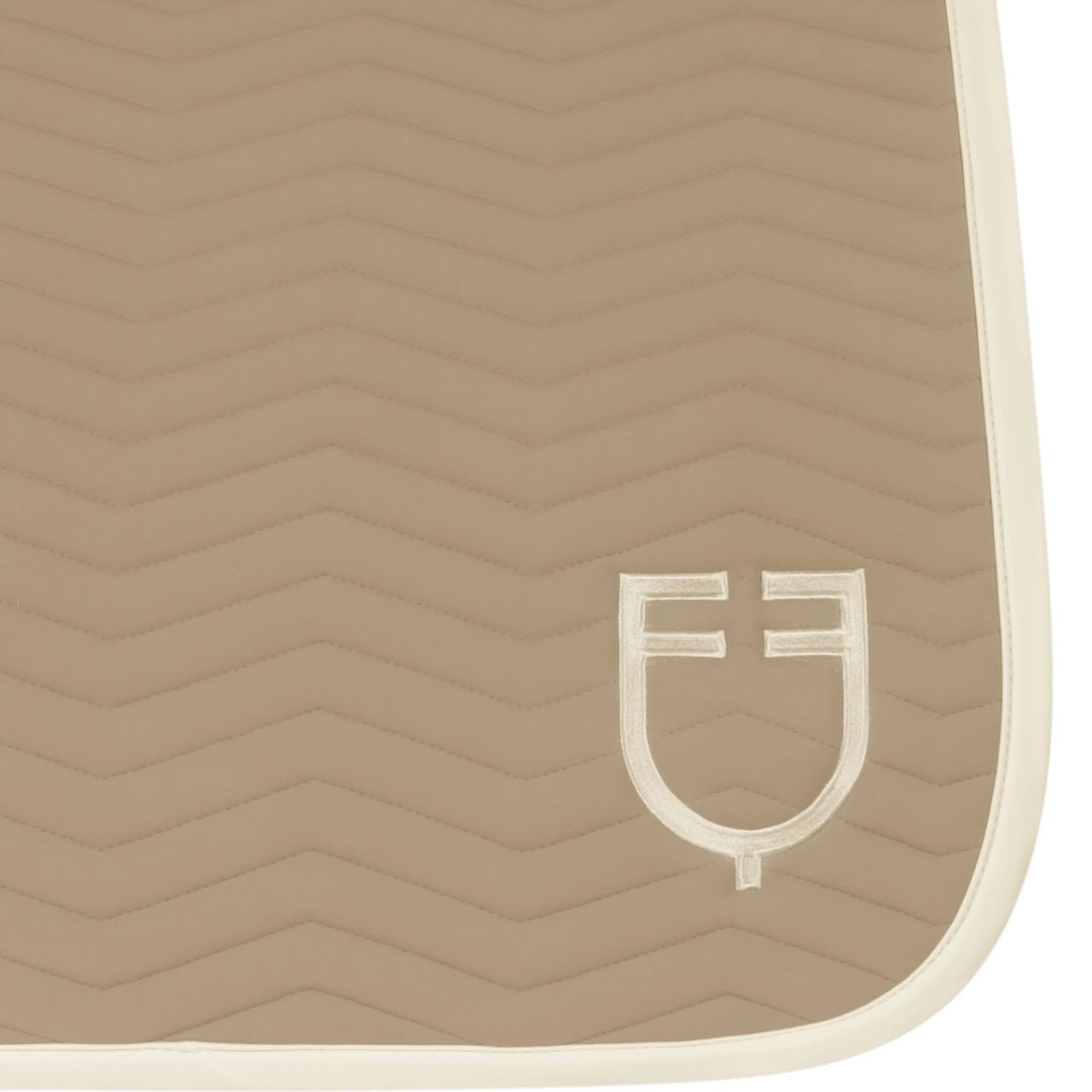 Dressurschabracke Wave Quilting FS 2026 Schabracke