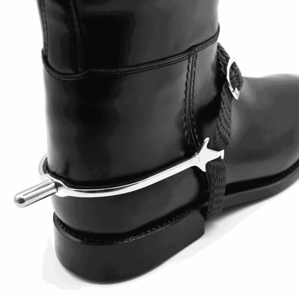 Sporen BootProtect Edelstahl 25mm rund Edelstahlsporen, Schwarz, Detailaufnahme am Reitstiefel.