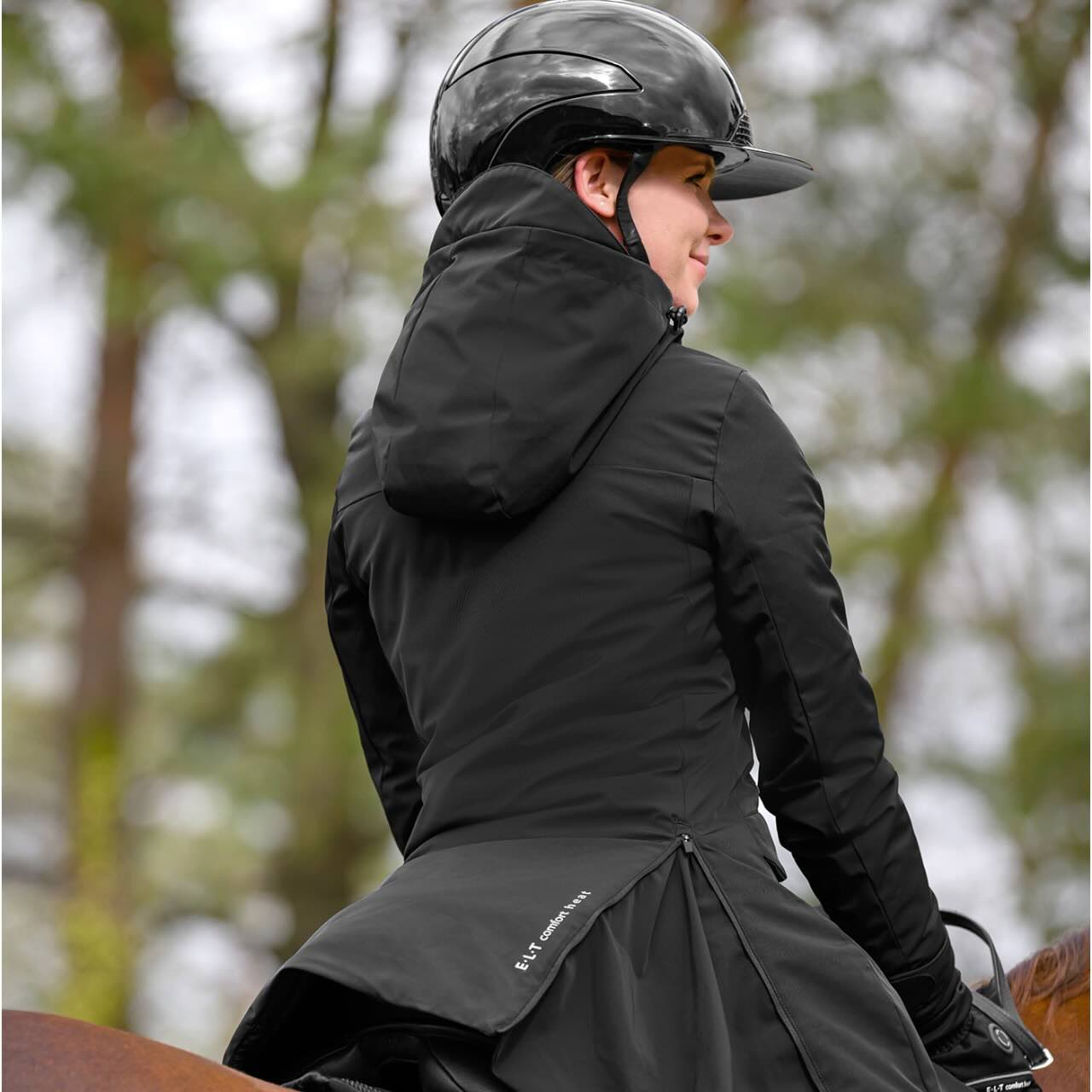 E.L.T Heizparka Damen Comfort Heat Heizjacke, Schwarz, Reiterin auf dem Pferd.