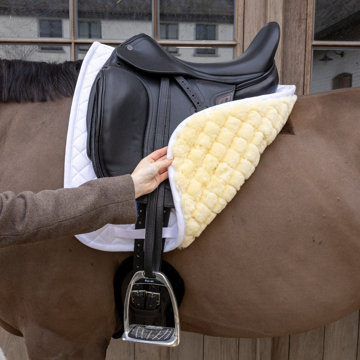 Sottosella da dressage Skin Friendly con agnellino Diamond