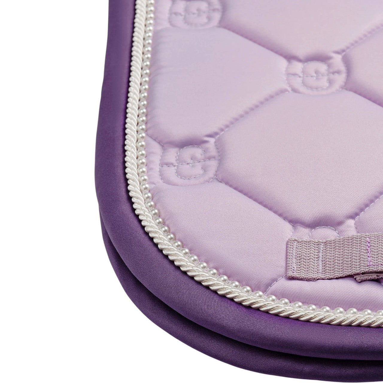 Dressurschabracke Lavender Pearl Schabracke, Lavender Pearl, Detailaufnahme der Einfassung.