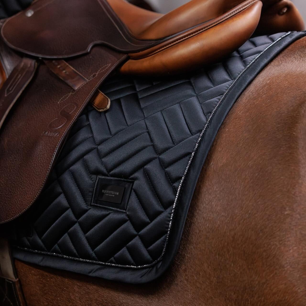 Springschabracke Modern Black Schabracke