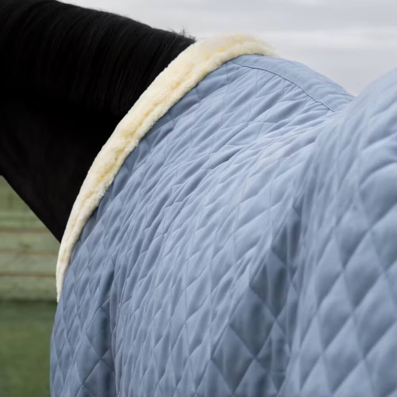 Turnierdecke 160g mit geflochtener Kordel Show Rug