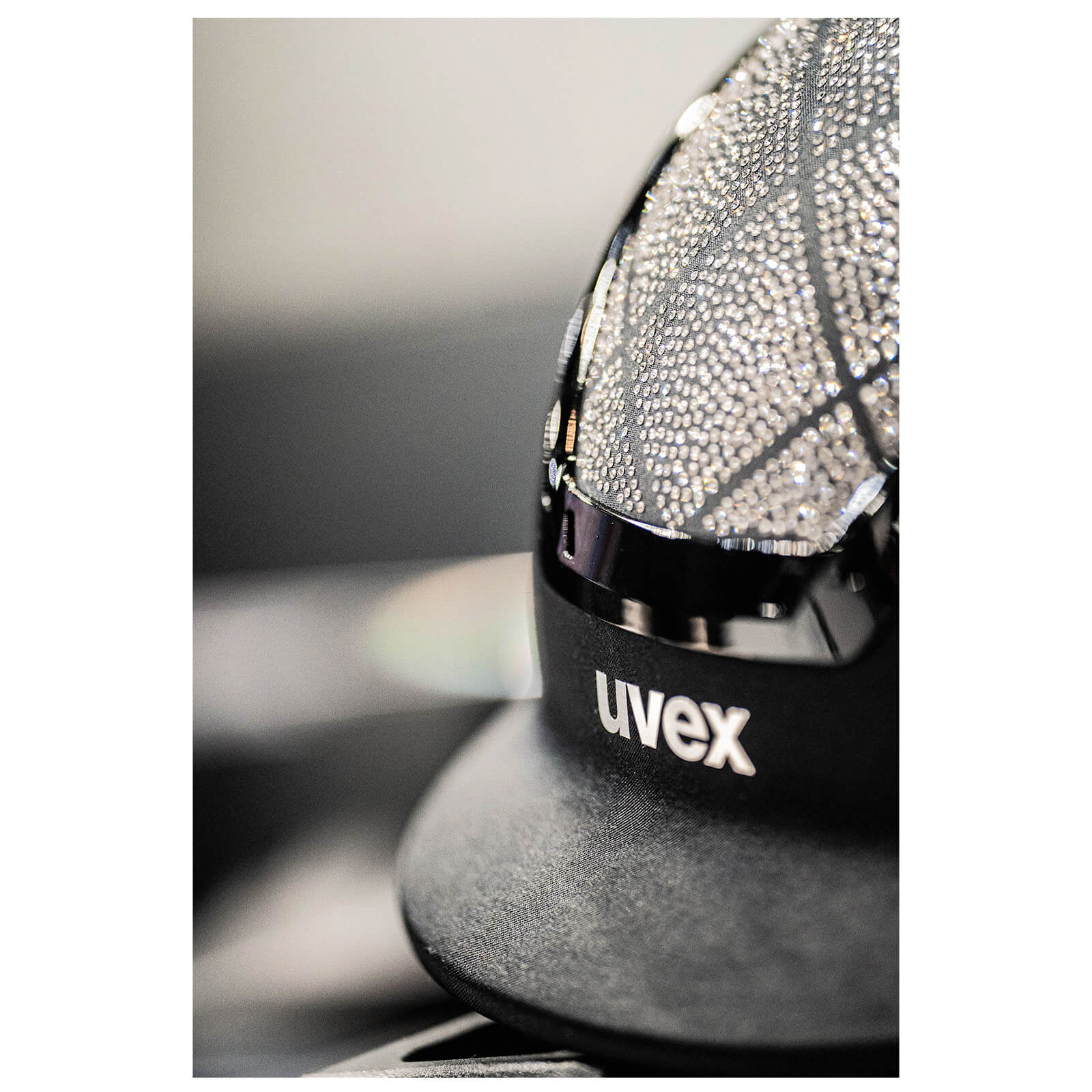UVEX Reithelm Exxeed Flash Helm kaufen