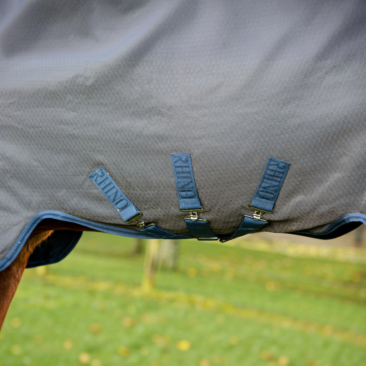 Derka pastwiskowa Rhino HexStop Plus 100g Horseware derka przeciwdeszczowa