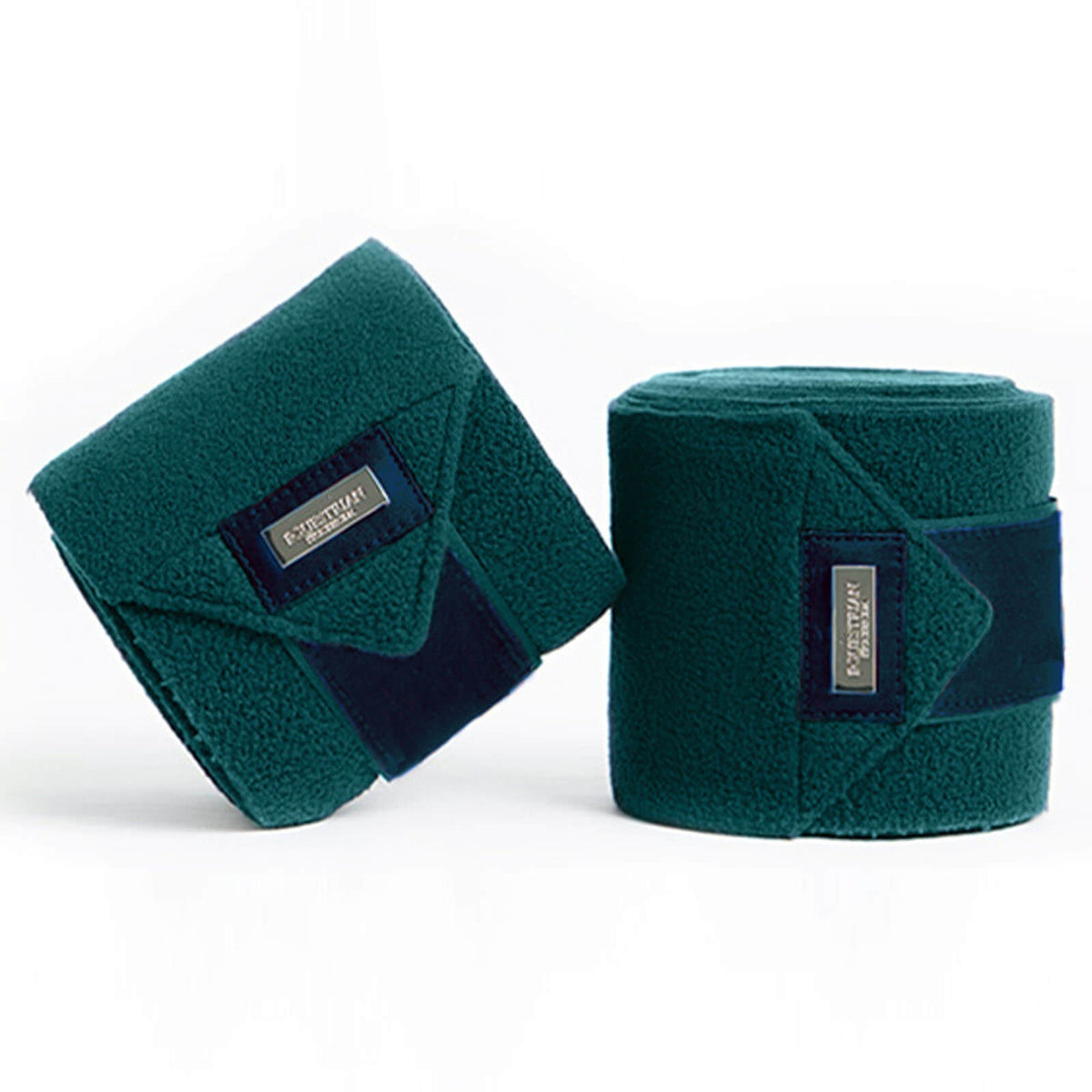 Bandagen Emerald, Smaragdgrün, zwei Bandagen als Produkt allein auf weißem Hintergrund.
