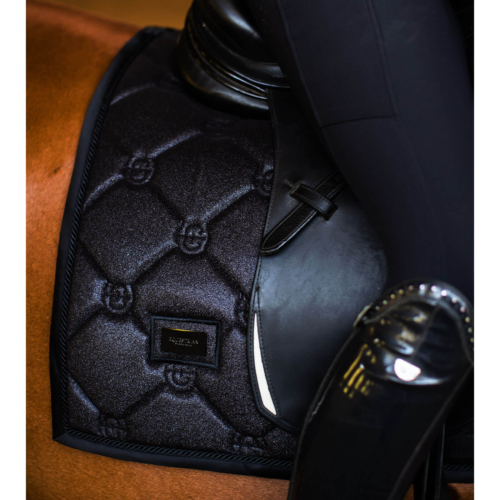 Dressurschabracke All Black Glimmer Schabracke