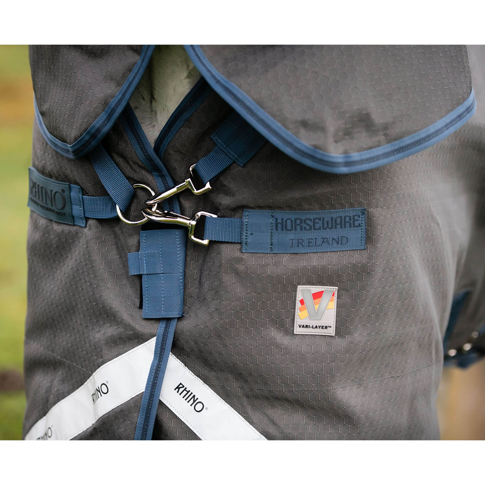 Outdoordecke 300g Rhino® Plus HexStop HW 2022 Weidedecke