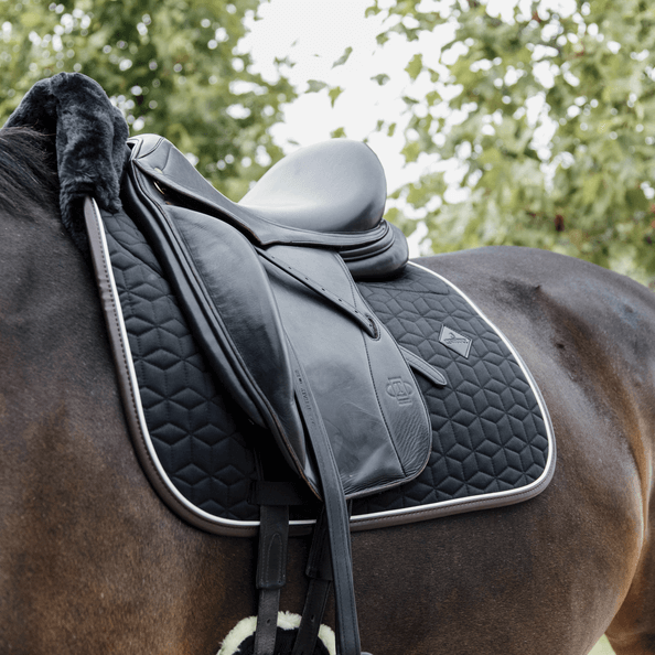 Dressurschabracke Skin Friendly Sternmuster Schabracke