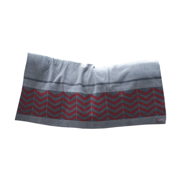 Abschwitzdecke Square Heavy Fishbone Fleecedecke, Bordeaux/Grey, Produkt allein auf schwarzem Hintergrund.