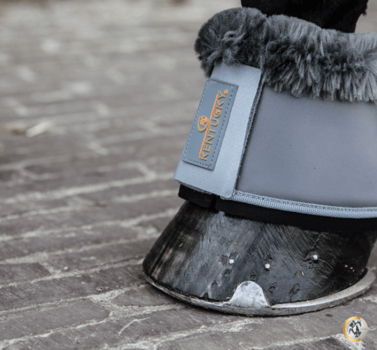 Hufglocken Leder Lammfell Sprungglocken
