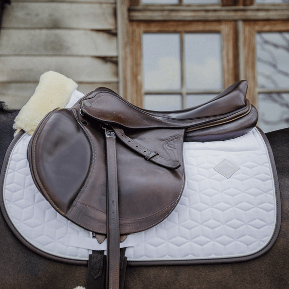 Springschabracke Skin Friendly Sternmuster Sattelunterlage