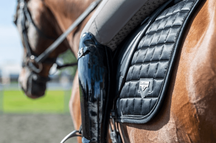 Schabracke LM Loire Classic Satin Dressage Square Dressurschabracke