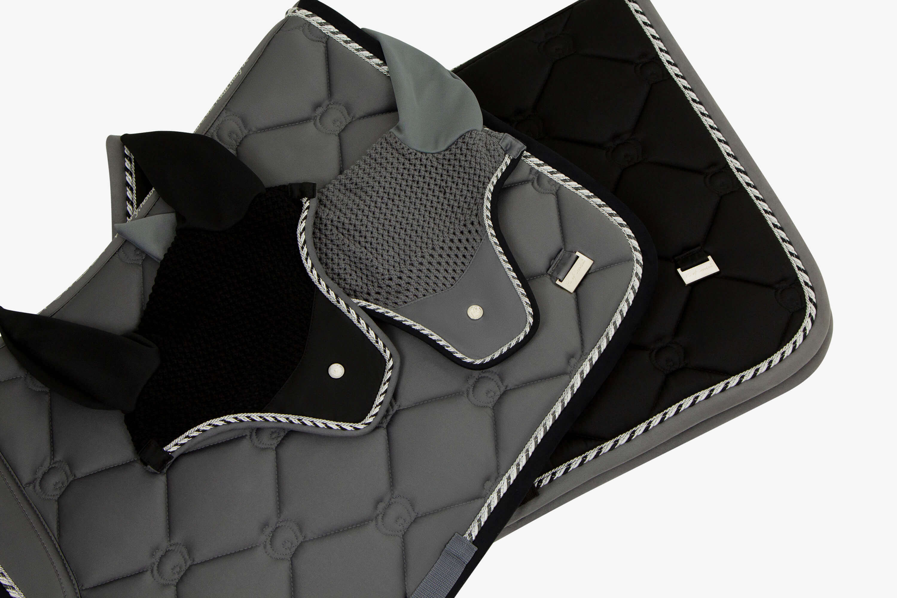 Springschabracke Monogram Black