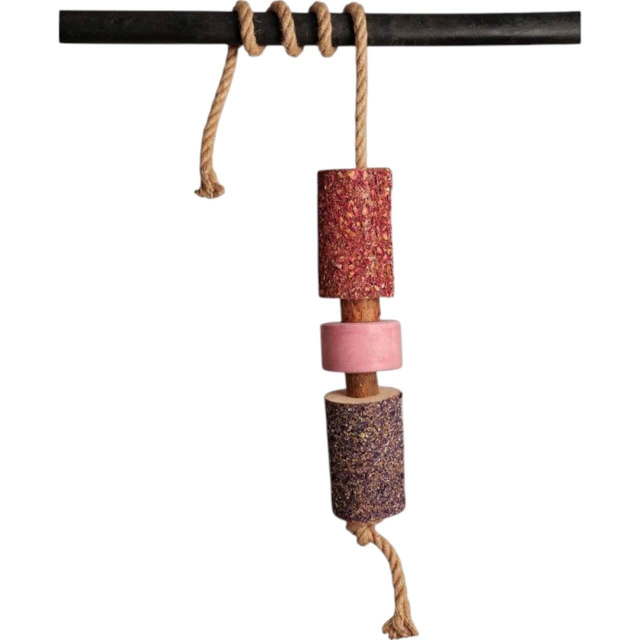 Grooming Deluxe Pferdespielzeug Holz Relax mit Salzleckstein Spielzeug Grooming Deluxe Pferdespielzeug Holz Relax mit Salzleckstein Spielzeug