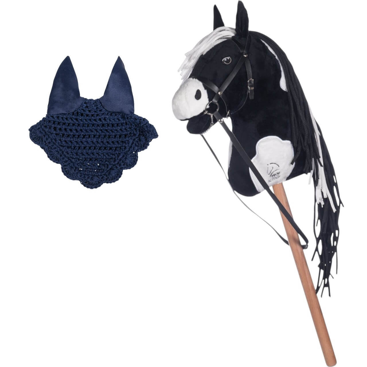 HKM Kids Hobby Horse Starterset- Steckenpferd Schwarz/Weiß mit Trense und Fliegenmütze HKM Kids Hobby Horse Starterset- Steckenpferd Schwarz/Weiß mit Trense und Fliegenmütze