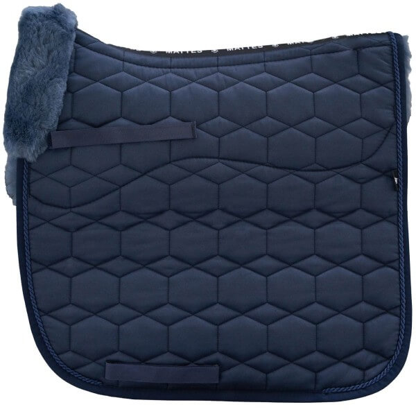 Schabracke Steppstoff-Glanz mit Lammfell Dressurschabracke Schabracke Steppstoff-Glanz mit Lammfell Dressurschabracke