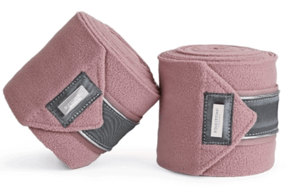 Equestrian Stockholm Fleece Bandagen Pink Crystal HW 2022 Equestrian Stockholm Fleece Bandagen Pink Crystal HW 2022
